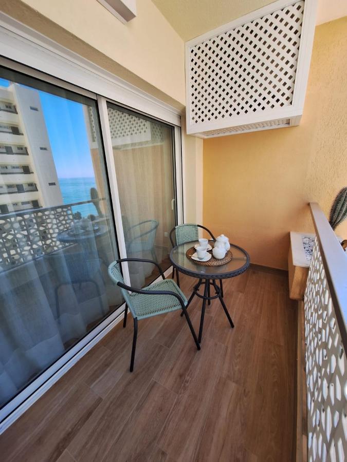 Seafront Apartment Марбелья Экстерьер фото