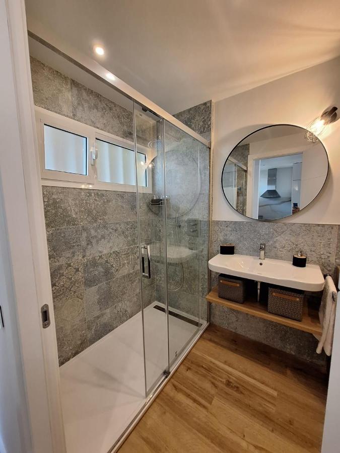 Seafront Apartment Марбелья Экстерьер фото